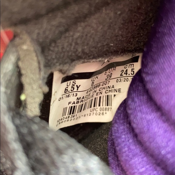 Jordan 5 Retro Black Grape - Picture 6 of 7